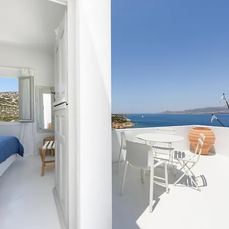 Nostos Villa Antiparos Città